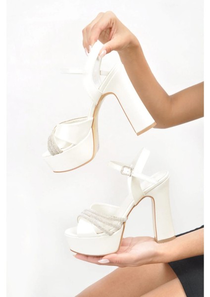 Keıry Ekru Saten Taş Detaylı Kadın Abiye Topuklu Ayakkabı