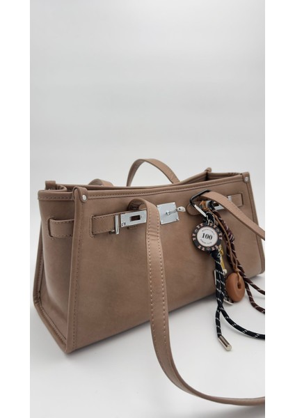 Haki Metal Kilit Charmlı Omuz Çantası Orijinal Levid'or Premium modelleri