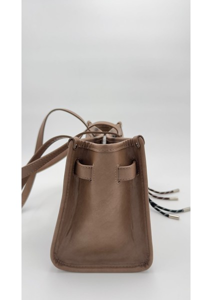 Haki Metal Kilit Charmlı Omuz Çantası Orijinal Levid'or Premium fırsatları