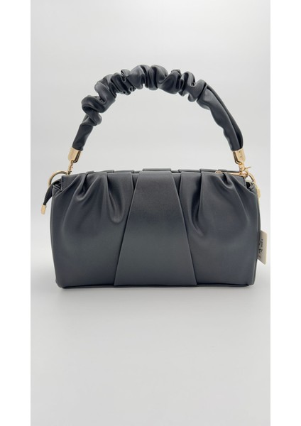 Siyah Büzgü Detaylı El Çantası Orijinal Levid'or modelleri