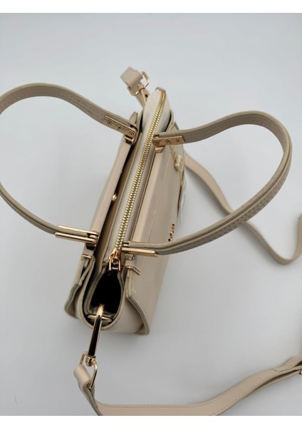 Krem Metal Şerit Detaylı El Çantası Orijinal Levid'or