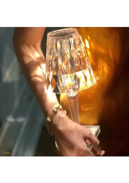 Şeffaf Kristal Elmas LED Masa Lambası, Modern ve Şık Masa Aydınlatması modelleri