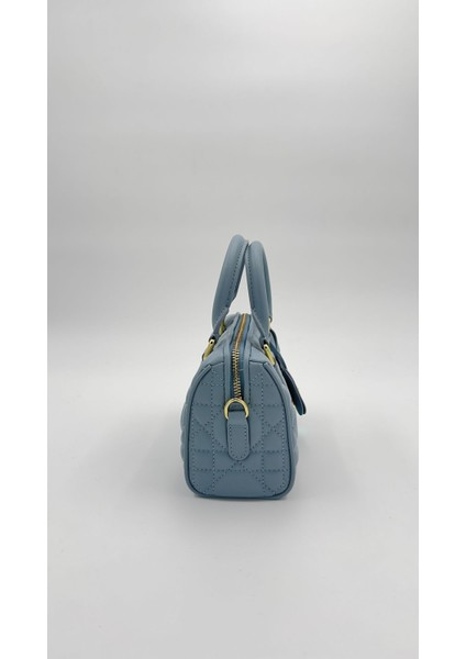 Mavi Kilit Aksesuar Detaylı El Çantası Orijinal Levid'or Premium