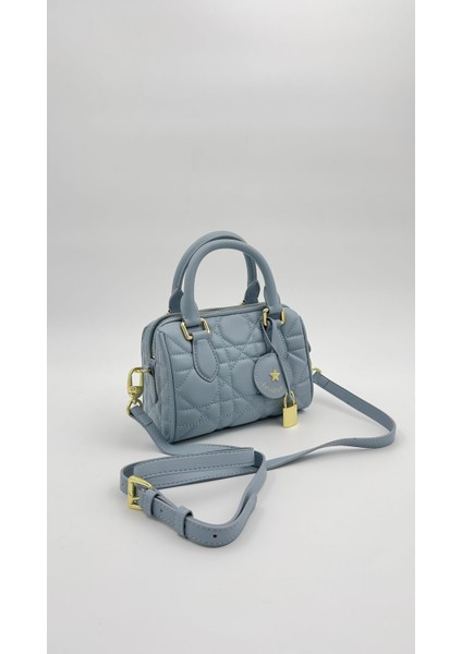 Mavi Kilit Aksesuar Detaylı El Çantası Orijinal Levid'or Premium modelleri