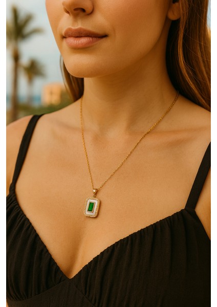 Fıora Zirkontaşlı Zümrüt Rengi Şık Zarif Kadın Kolye