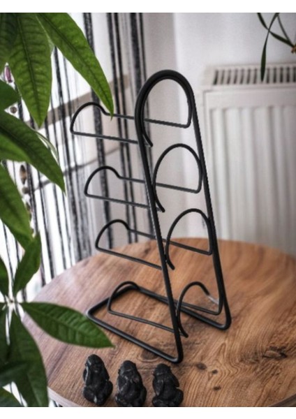 4 Raflı Metal Şaraplık, Şık ve Dayanıklı Tasarım ile Şaraplarınız Için Ideal Düzenleme