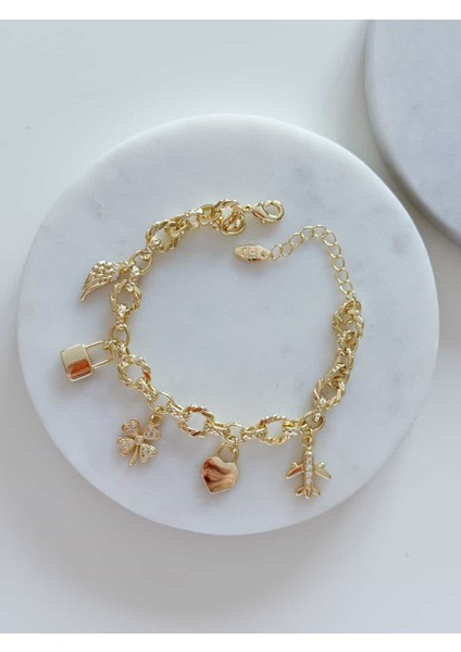 Özel Seri Charm Bileklik fiyatları