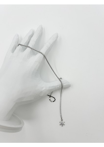 Fıora Zirkon Taşlı Çiçek Desenli Zarif Kolye- Kadın Hediyelik