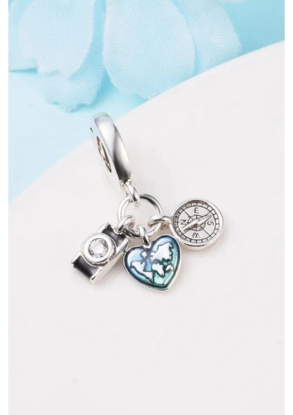 Kamera , Kalp ve Pusula Üçlü Sallantılı Charm modelleri