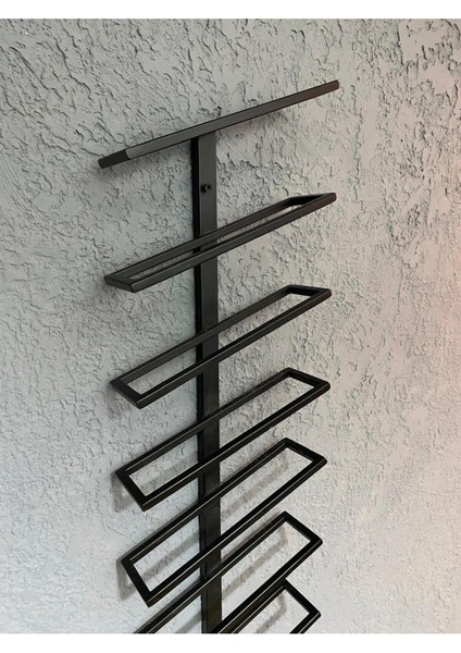 Modern Metal Şaraplık ve Raf, Şık ve Dayanıklı Dekoratif Tasarım fırsatları