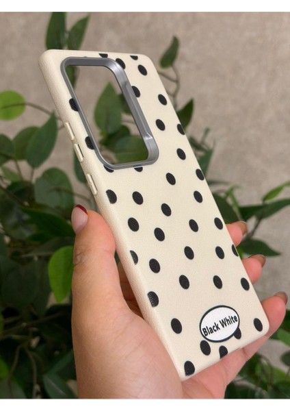 Infinix Hot 50 Pro Plus Kılıf Desenli Kamera Koruma Çıkıntılı Soft Tasarım Elde Kaymayan Kapak modelleri