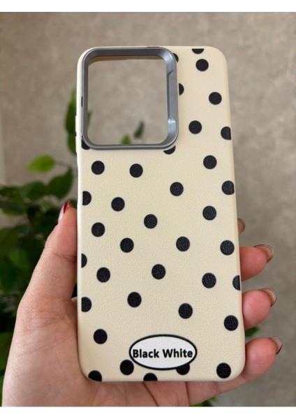 Infinix Hot 30I Kılıf Desenli Kamera Koruma Çıkıntılı Soft Tasarım Elde Kaymayan Kapak