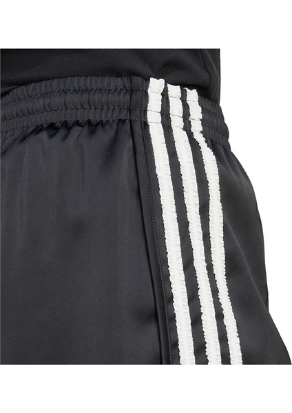 Kadın Siyah Şort Ruffle Shorts KC8816