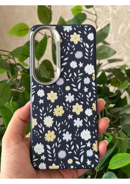 Oppo A60 Kılıf Desenli Kamera Koruma Çıkıntılı Soft Tasarım Elde Kaymayan Kapak
