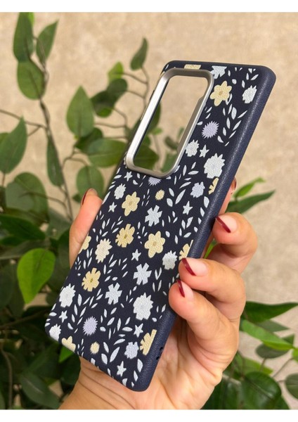 Infinix Hot 50 Pro Plus Kılıf Desenli Kamera Koruma Çıkıntılı Soft Tasarım Elde Kaymayan Kapak modelleri