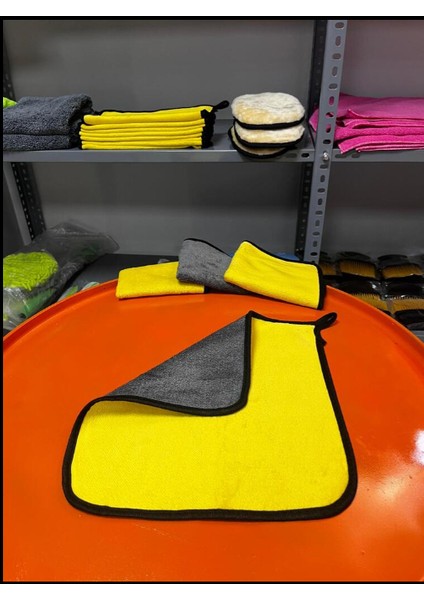 Yünlü Hassas Araba Yıkama ve Temizlik Bezi