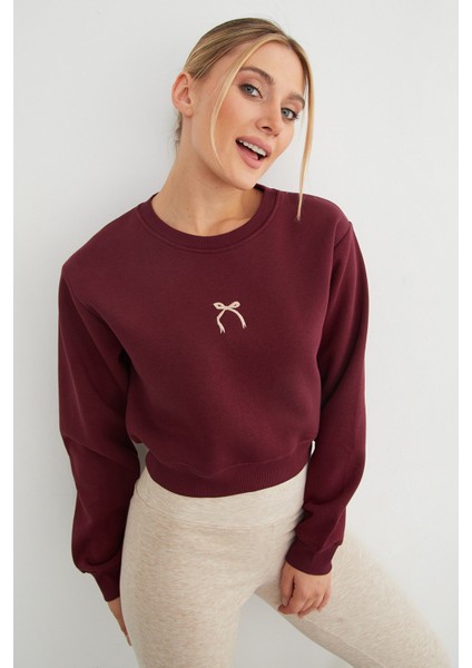 3 Iplik Fiyonk Nakışlı Crop Sweatshirt
