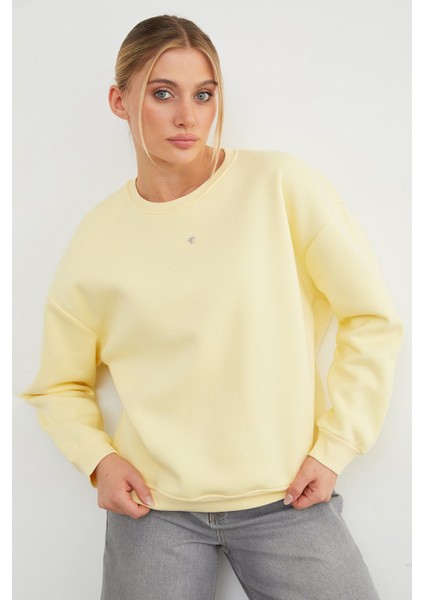 3 Iplik Taşlı Kalp Detaylı Oversize Sweatshirt