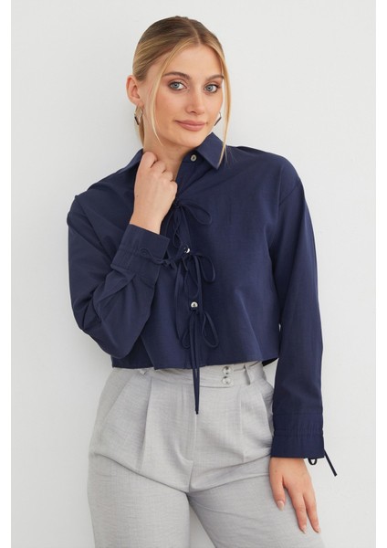 Önü Bağlamalı Düğmeli Crop Gömlek