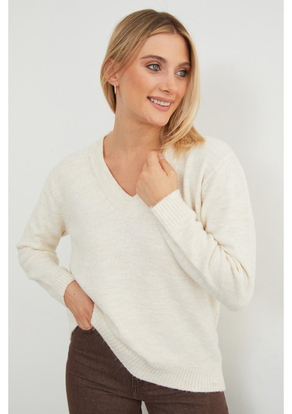 Basic V Yaka Bol Kazak indirimleri