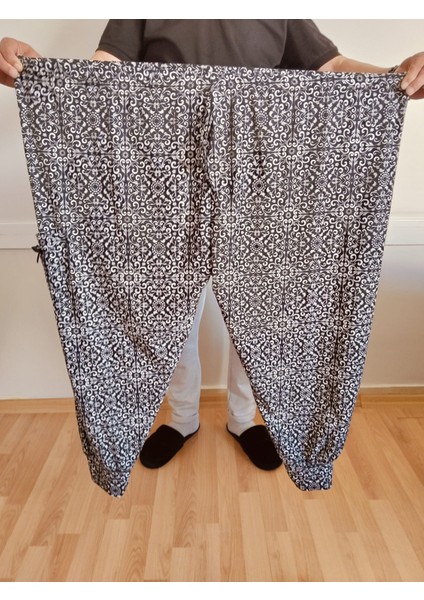 Kadın Bayan Büyük Battal Extra Jumbo Beden Viskon Penye Kumaş 1 Yan Cepli Pantolon Eşofman Altı Pijama Altı 130 Kilograma Kadar Olur Bol Likralı Esneyen Kumaş Bel Lastikli Süs Bagcıklı fiyatları
