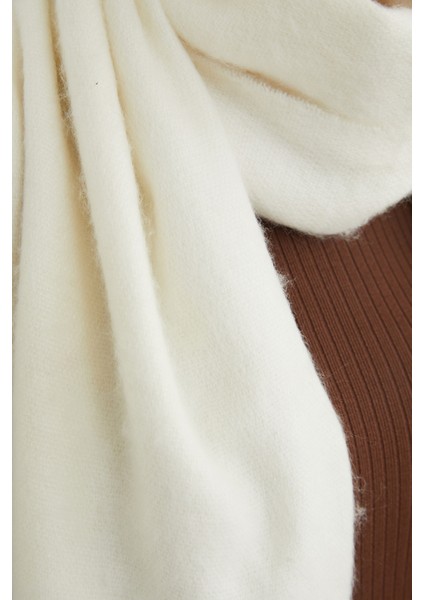 Basic Şal fırsatları