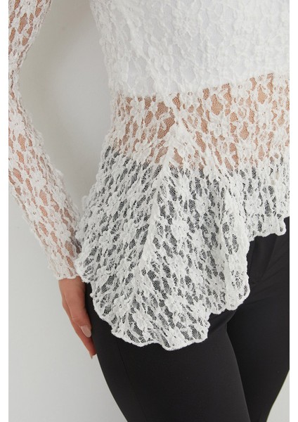 Bisiklet Yaka Likralı Asimetrik Dantel Bluz