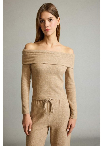 Omzu Açık Uzun Kollu Tişört G5048AX25WN fırsatları