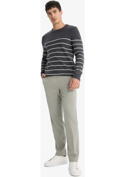 Standart Fit Bisiklet Yaka Çizgili Triko Kazak F7193AX25WN fiyatları