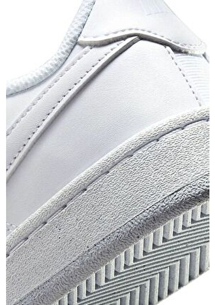 Court Royale 2 Kadın Spor Ayakkabı Nefes Alabilir Yapı ile Günlük Kullanıma Uygun