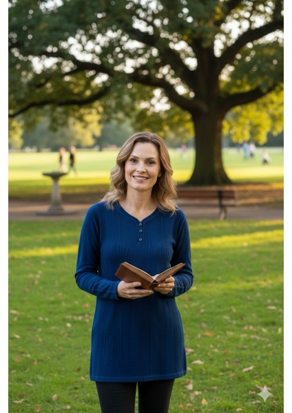 Kadın Kışlık Kendinden Motifli Armut Yaka Üç Düğmeli Normal Kesim Likralı Pamuklu Kardelen Dokuma Anne Kazak modelleri