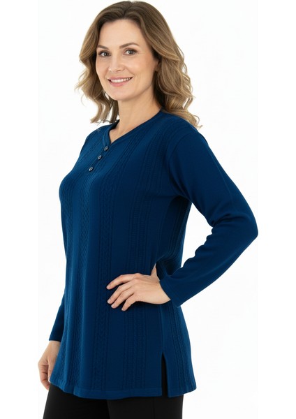 Kadın Kışlık Kendinden Motifli Armut Yaka Üç Düğmeli Normal Kesim Likralı Pamuklu Kardelen Dokuma Anne Kazak indirimleri