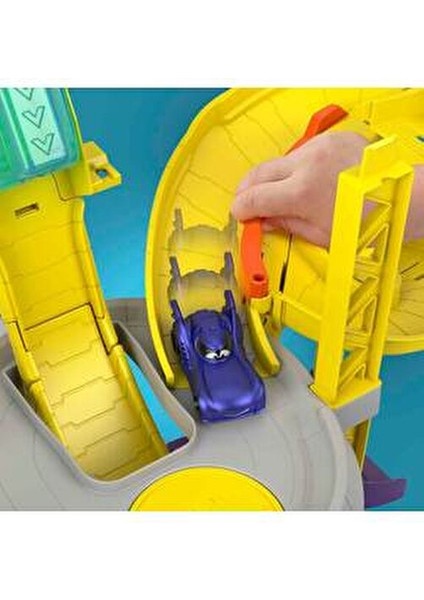 Batwheels Batcave Yarışı Batman Temalı Eğitici Oyun Seti Çocuklar İçin