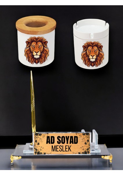 Renkli Aslan Baskılı Masa Üstü Isimlik, Masa Isimliği - Ofis Masa Isimlik, Küllük Kalemlik Seti