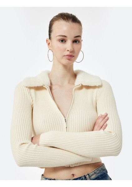 Viskon Karışımlı Suni Kürk Yakalı Uzun Kollu Fermuarlı Triko Hırka fiyatları