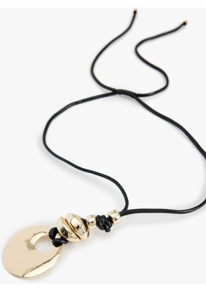 Charm Detaylı Bağlamalı Kolye modelleri
