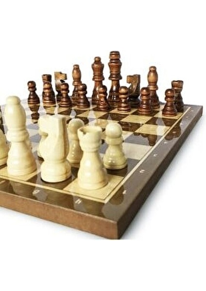 Satranç Takımı Ahşap Malzeme ile 29 x 29 cm Boyutunda 32 Parça Turnuva Standardı