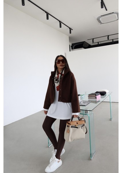 Çıtçıtlı Bürümcüklü Crop Ceket