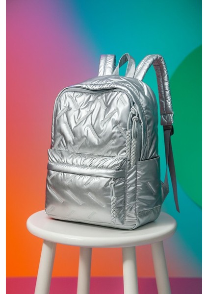 Parlak Sırt Çantası Gümüş