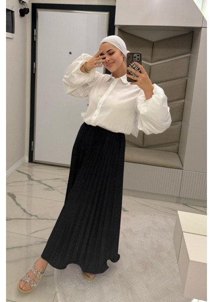 Kadın Siyah Piliseli Paçası Fırfırlı Etek