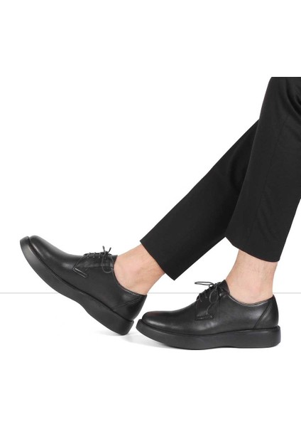 Erkek Siyah Bağcıklı Kalın Tabanlı Deri Günlük Ayakkabı