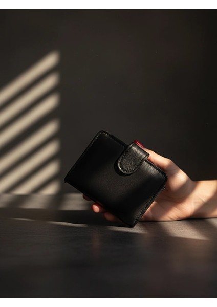 Deri Fermuarlı Küçük Kadın Cüzdanı