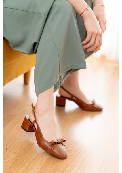 Livay Taba Fiyonklu (4 Cm) Yuvarlak Burunlu Günlük Kullanım Topuklu Ayakkabı fiyatları