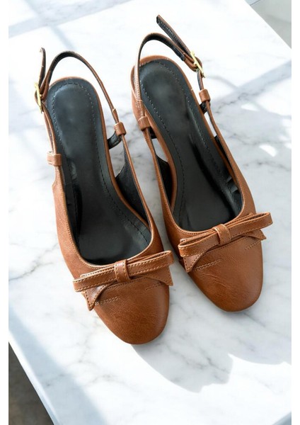 Livay Taba Fiyonklu (4 Cm) Yuvarlak Burunlu Günlük Kullanım Topuklu Ayakkabı indirimleri