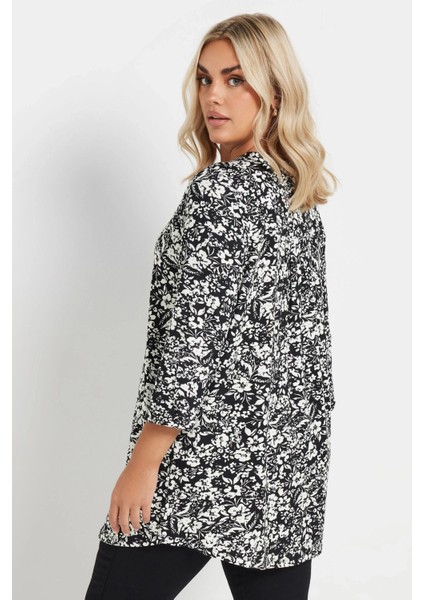 Büyük Beden Yarım Kollu Önü Düğmeli Çiçek Desenli Gömlek 322267 indirimleri