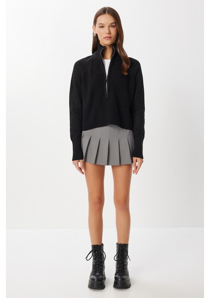 Fermuarlı Dik Yaka Triko Kazak LFG0162 Siyah fırsatları