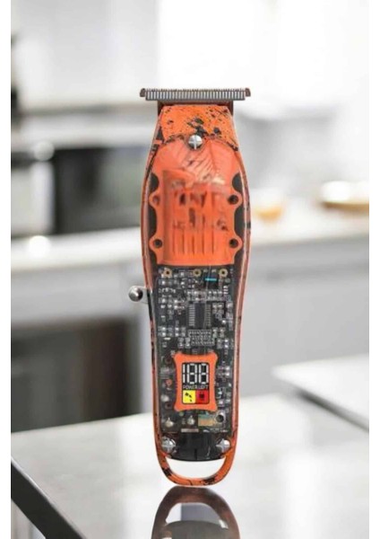 Islak ve Kuru Kullanıma Uygun Şarjlı Tıraş Makinesi