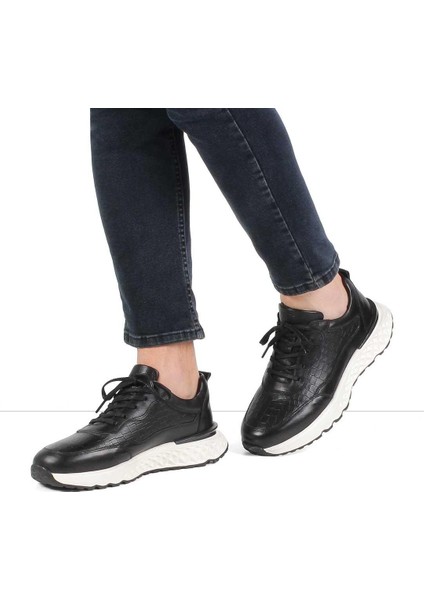 Erkek Siyah Bağcıklı Kalın Tabanlı Kroko Deri Sneaker fiyatları