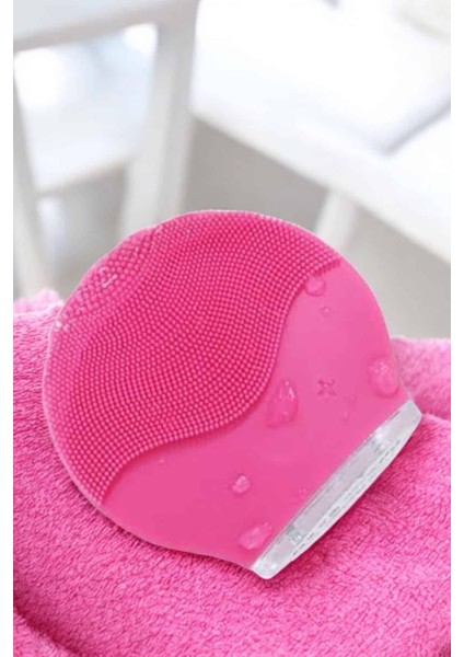 Profesyonel Yüz Temizleme Masaj Aleti Su Geçirmez, Kablosuz Şarj Özellikli Kolay Temizlenebilir