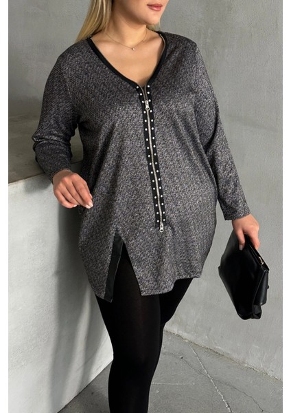 Büyük Beden V Yaka Önü Fermuarlı Yırtmaç Detaylı Bluz 173670